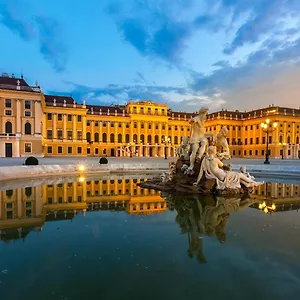 Schoenbrunn Palace Family Vídeň